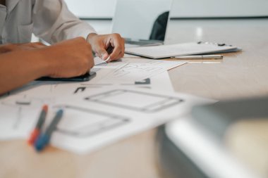 kullanıcı deneyimi Ux tasarımcı akıllı telefon düzeni web tasarımı.