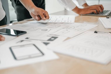 kullanıcı deneyimi Ux tasarımcı akıllı telefon düzeni web tasarımı.