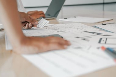 kullanıcı deneyimi Ux tasarımcı akıllı telefon düzeni web tasarımı.
