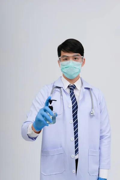 Médico Médico Com Mão Lavar Álcool Desinfetante Dispensador Para Proteger — Fotografia de Stock