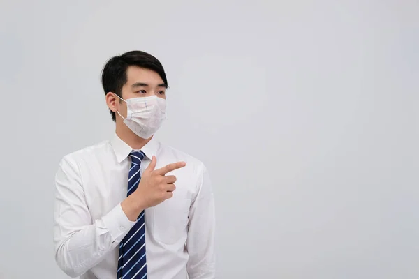 Obchodník Muž Nosí Ochrannou Masku Proti Nachlazení Chřipka Covid Virus — Stock fotografie