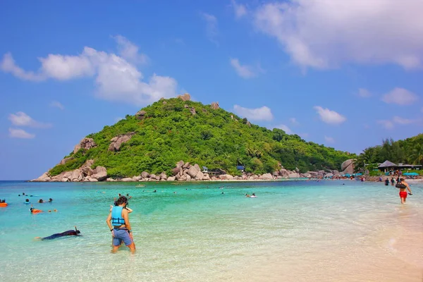 Turista Com Nang Yuan Ilha Turistas Estrangeiros São Desfrutar Relaxar — Fotografia de Stock