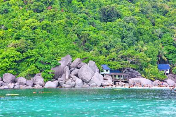 Yabancı Turistler Dinlenmeyi Güneşlenmeyi Dalmayı Dalmayı Güzel Denizde Dalış Yapmayı — Stok fotoğraf