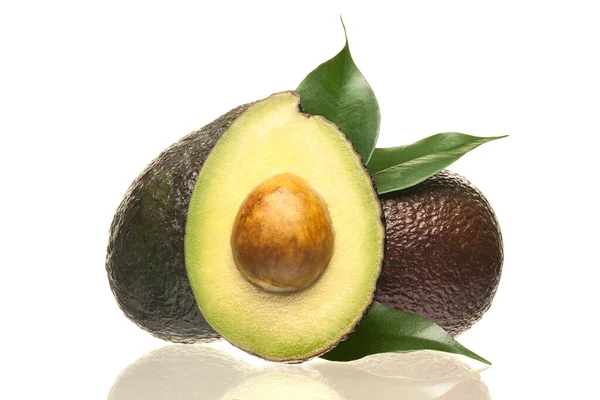 Avocado Scheiben Schneiden Frische Früchte Mit Grünen Blättern Eine Halbe — Stockfoto
