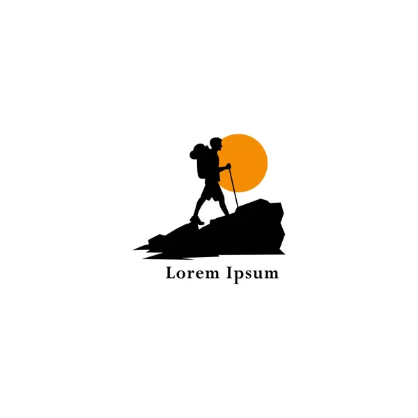 Tourist Climbs Mountain Symbol Travel Expedition Logo Hiking Logo Template — 스톡 벡터