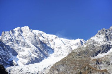 Alpler dağlar, La dent du geant, Courmayeur görüldü