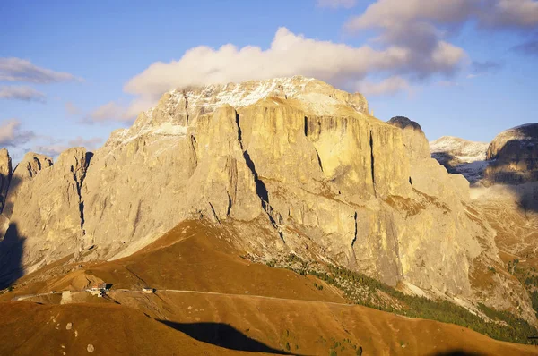 Paisaje de otoño de los Alpes italianos — Foto de Stock