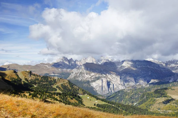 Italienska Dolomiterna landskap — Stockfoto