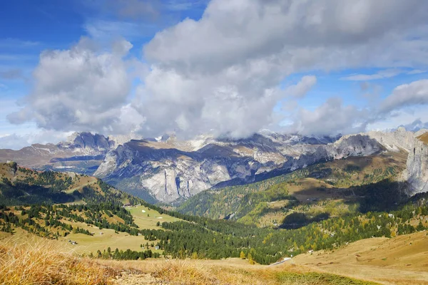 Italienska Dolomiterna landskap Royaltyfria Stockbilder