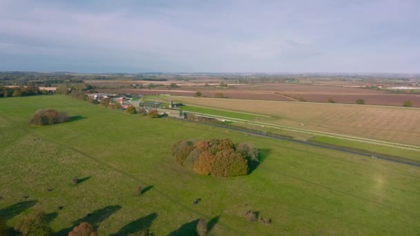 Beverley Racecourse Aerial Drone záběry - východ slunce listopad, zima2019. East Yorkshire, Uk. — Stock video