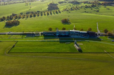 Beverley, Uk - 10 Kasım 2019: Beverley At Yarışı 'nın havadan çekimi, Doğu Yorkshire, Uk