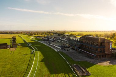 Beverley, Uk - 10 Kasım 2019: Beverley At Yarışı 'nın havadan çekimi, Doğu Yorkshire, Uk