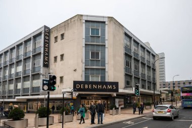 Sheffield, Uk - 30 Kasım 2019: Sheffield 'ın ortasındaki eski debenham mağazasının önü