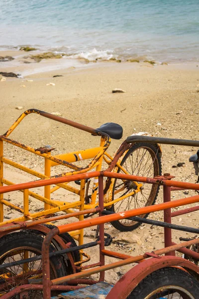 Cozumel beach bicycle cart — Stock Photo, Image