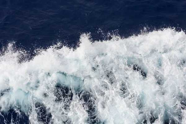 Okyanus dalgaları arka planı