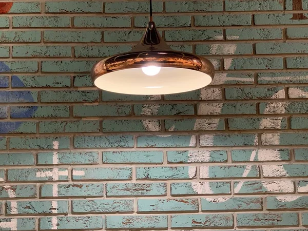 Large Black Lamp Background White Brick Wall Pendant Light Illuminates — Stock Photo, Image