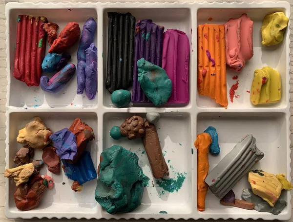 Pièces Multicolores Plasticine Dans Une Boîte Matériel Pour Développement Motricité — Photo