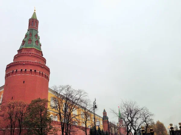 Wieże Moskiewskiego Kremla Narożna Wieża Arsenalu Środkowa Wieża Arsenału Wieża — Zdjęcie stockowe