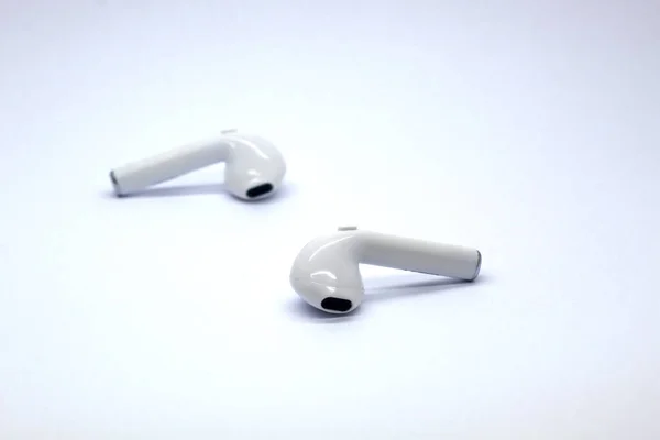 Навушники, що використовуються для телефонів та інших електронних пристроїв Стокове Фото