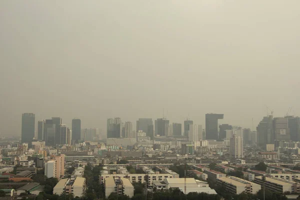 Bangkok, thailand - 20. januar 2020: bangkok mit schlechter luft überzogen — Stockfoto