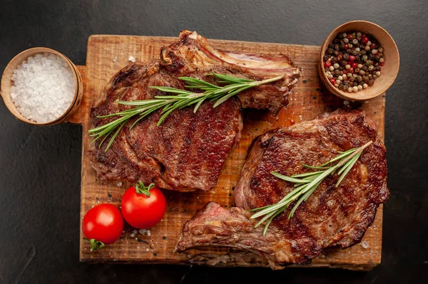 Grilled Beef Steaks Still Life — ストック写真