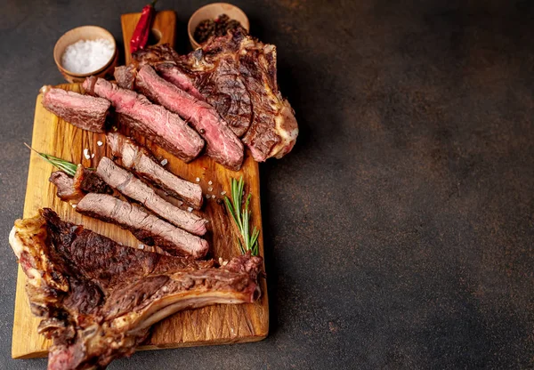 Cerdo Picante Parrilla Sobre Tabla Madera — Foto de Stock