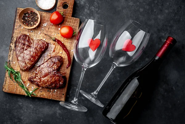 Carne Parrilla Alcohol Para Día San Valentín —  Fotos de Stock