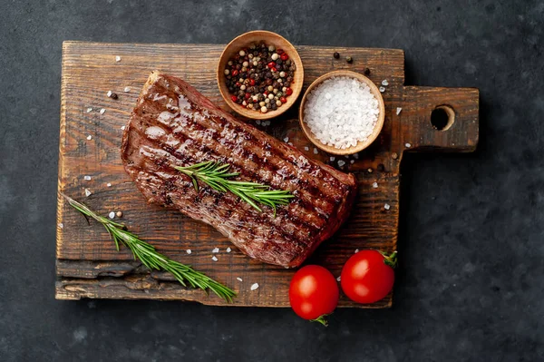 Filete Ternera Parrilla Sobre Fondo Piedra — Foto de Stock