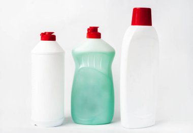 Stüdyo çekimlerinde jel ile plastik yıkama şişeleri, kopyalama alanı