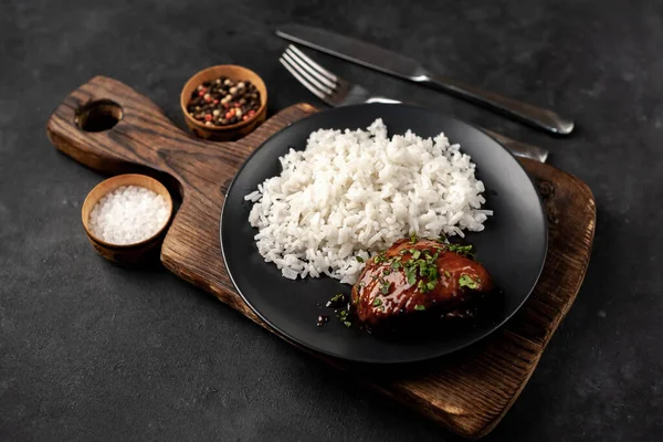 grilled crispy peking duck breast with white rice