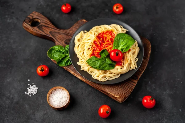 Appetizing Pasta Served Tomatoes Basil Leaves — Stock Photo, Image