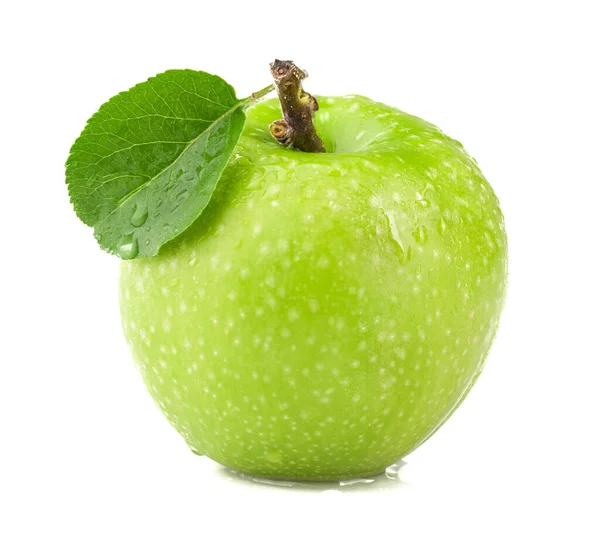 Moget Grönt Äpple Med Blad Isolerad Vit Bakgrund — Stockfoto