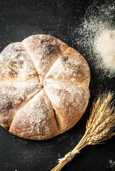 Fresh Baked Bread Flour Dark Background — Stock Photo, Image