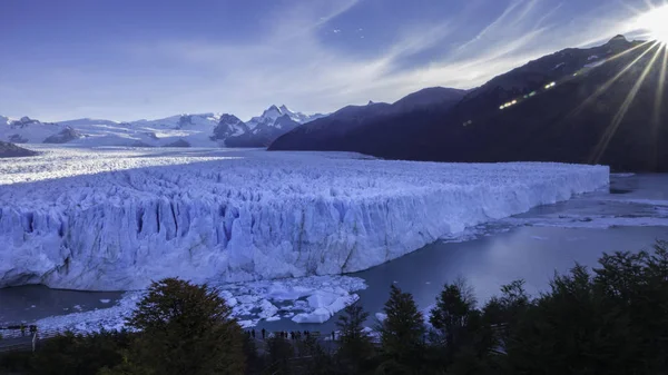Perito Moreno Buzulu 'nun panoramik görüntüsü — Stok fotoğraf