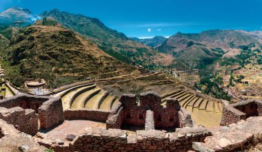 İnkalar 'ın kutsal vadisinde Pisac harabeleri