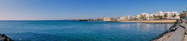 Panoraama of Arrecife, pääkaupunki Lanzarote, Espanja — kuvapankkivalokuva