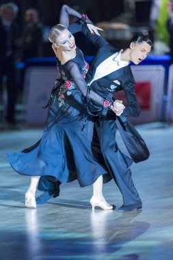 Yetişkin dans çift gençlik standart Avrupa Program Wdsf Baltık Grand Prix-2106 Şampiyonası üzerinde gerçekleştirir.