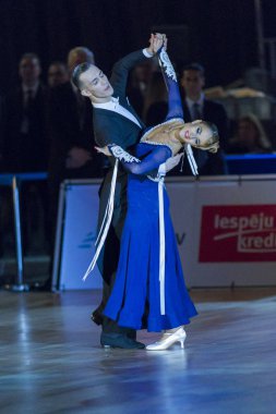 Yetişkin dans çift gençlik standart Avrupa Program Wdsf Baltık Grand Prix-2106 Şampiyonası üzerinde gerçekleştirir.