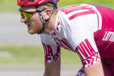 Uluslararası yol Bisiklete binme rekabet Grand Prix Minsk-2017 sırasında profesyonel Peloton yol bisikletçiler