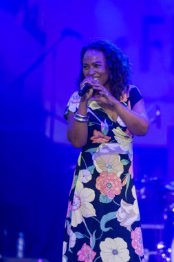 A-Fest Müzik Festivali'nde sahne dünya ünlü caz topluluk De-Phazz Appleton Pat vokalist ve şarkıcı