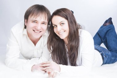 Aile fikirler. Birlikte vakit geçiriyor mutlu ve pozitif Çift