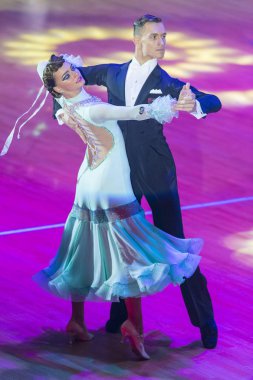 Dans çift gençlik standart Avrupa Program yerine