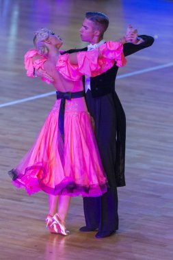 Profesyonel dans çift gençlik standart Avrupa Program Wdsf uluslararası Wr dans bardakta gerçekleştirmek.