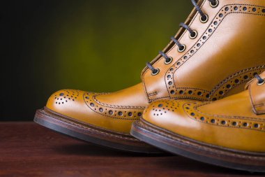 Ayakkabı ve ayakkabı kavramları. Premium Çift aksanlı konuşma Derby ayakkabı tabaklanmış