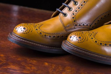 Ayakkabı ve ayakkabı kavramları. Premium Çift aksanlı konuşma Derby çizme tabaklanmış