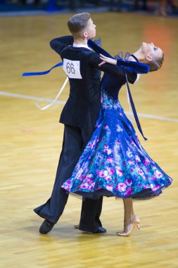Nikita Buel ve Veronika Guzevich gerçekleştirir Junior-2 Standart Program Wdsf Ulusal Şampiyonası