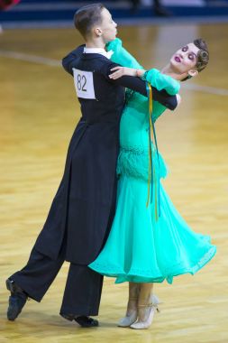  Dans birkaç Iliya Kochev ve Alina Zhukovskaya Junior-2 Standart Program Wdsf Ulusal Şampiyonası üzerinde gerçekleştirir.