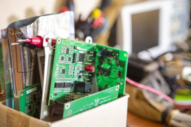 Yazdırılmış Devre Tahtaları, Test Aygıtları ve Oscillograph