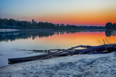Pripyat Nehri 'nin Huzurlu ve Huzurlu Manzarası