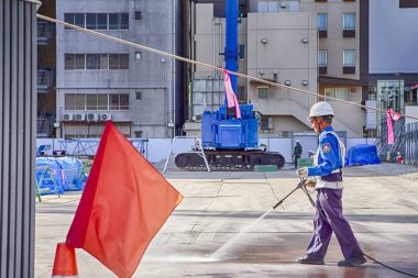 Okayama, Japonya - 4 Kasım 2019. 4 Kasım 2019 'da Okayama, Japonya' daki Man Yıkama Yeri Spreyle